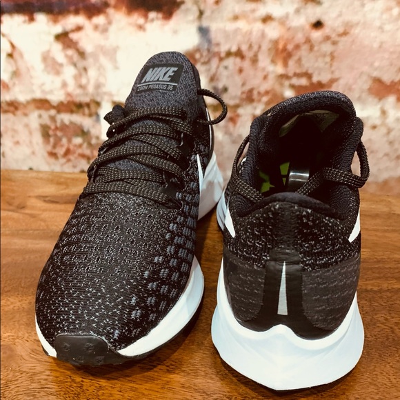 PREOWNED like new NIKE WOMEN’S AIR ZOOM PEGASUS 35 SNEAKERS excellent condition - Picture 8 of 10